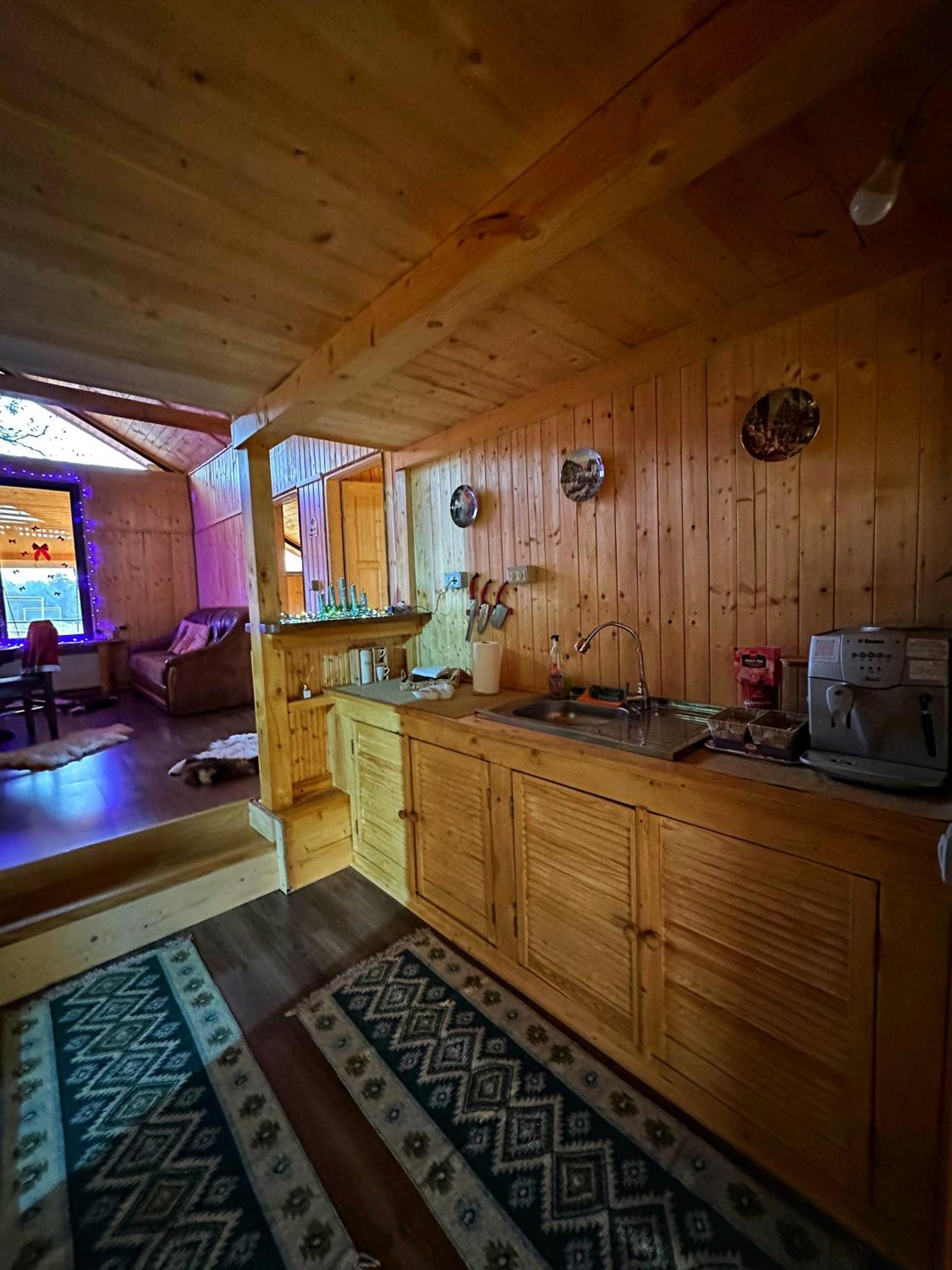 Casuta Din Stejari-Transalpina Villa Novaci-Străini Екстериор снимка