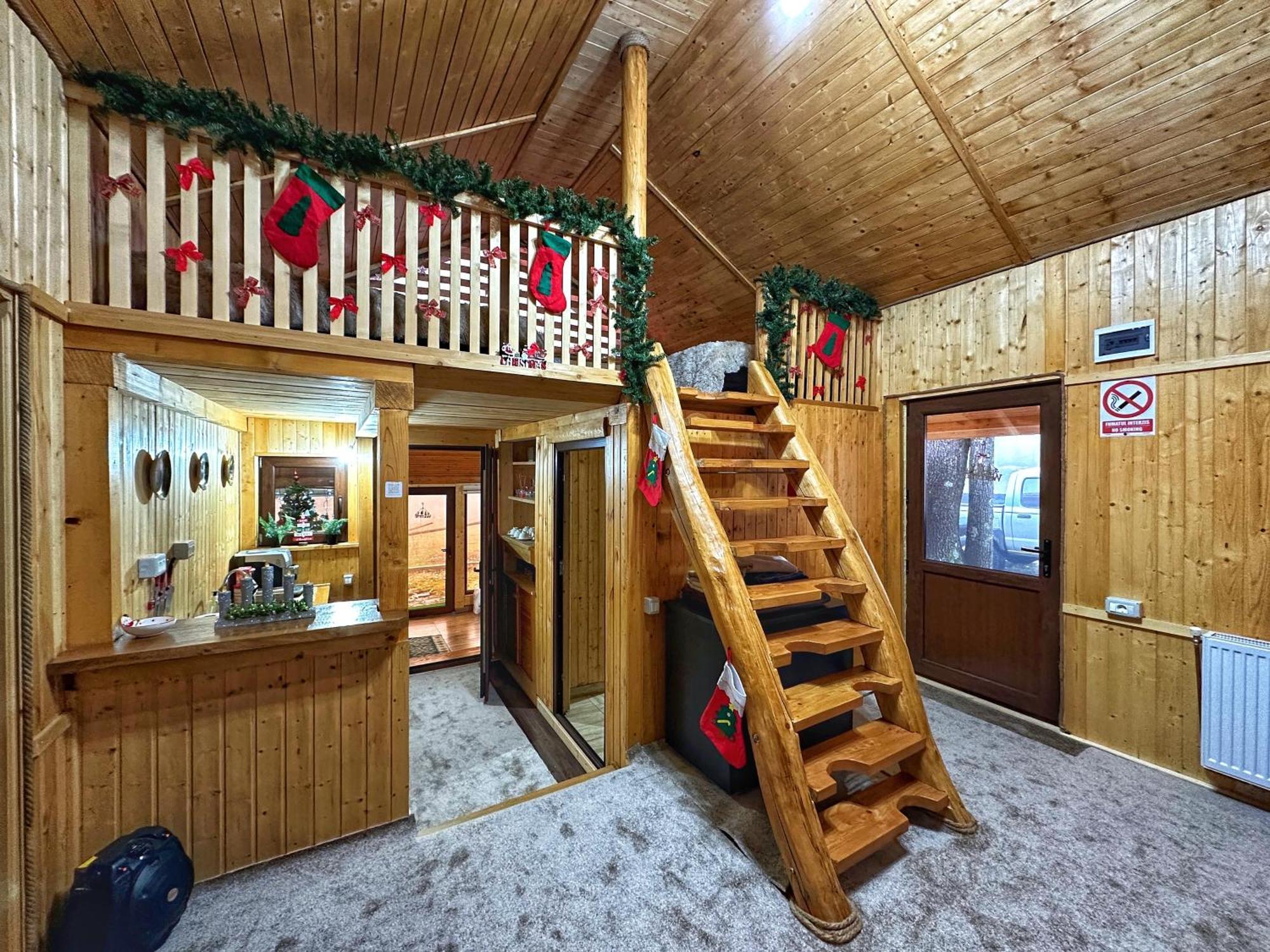 Casuta Din Stejari-Transalpina Villa Novaci-Străini Екстериор снимка